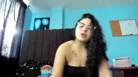 Snapshot of moralesmartinezlaura11 chatting on April 7, 12:16 pm Mily sins online show from April 7, 12:16 pm