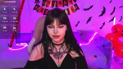 Snapshot of morana_batt chatting on October 28, 2:37 am Morana online show from October 28, 2:37 am