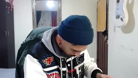 Snapshot of morbidangel08 chatting on February 6, 1:21 am Abelardo online show from February 6, 1:21 am