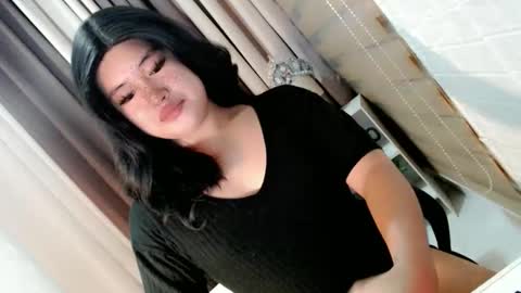 Snapshot of morenaaries12 chatting on December 20, 4:08 am MIA online show from December 20, 4:08 am