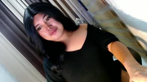 Snapshot of morenaaries12 chatting on January 5, 6:44 pm MIA online show from January 5, 6:44 pm