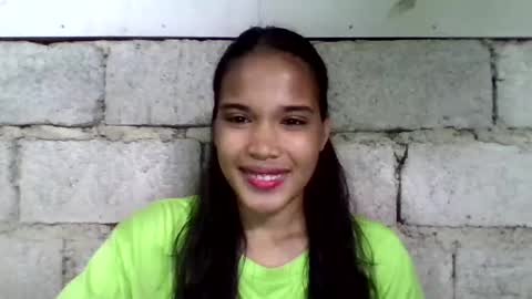 morenagirlpinay18 online show from February 3, 11:43 pm
