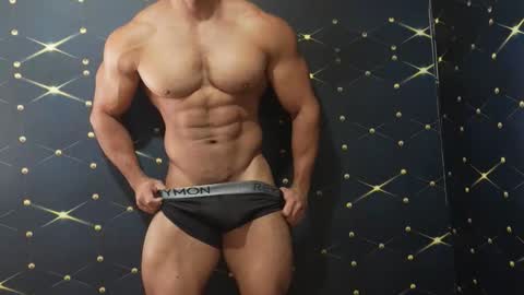 Snapshot of moreno1muscular chatting on September 12, 1:00 pm moreno1muscular online show from September 12, 1:00 pm