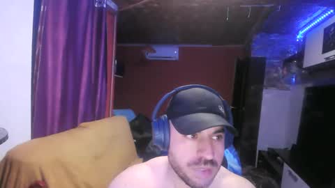 Snapshot of morenovlc848489 chatting on January 8, 2:03 am morenovlc848489 online show from January 8, 2:03 am