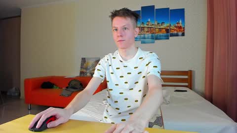 Snapshot of morflot241 chatting on February 6, 10:10 pm Evgeny Twink online show from February 6, 10:10 pm