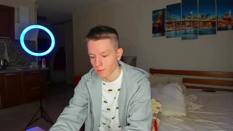 Snapshot of morflot241 chatting on February 25, 7:47 pm Evgeny Twink online show from February 25, 7:47 pm