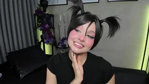 Snapshot of morgan_hill_ chatting on October 18, 11:55 am Morgan online show from October 18, 11:55 am