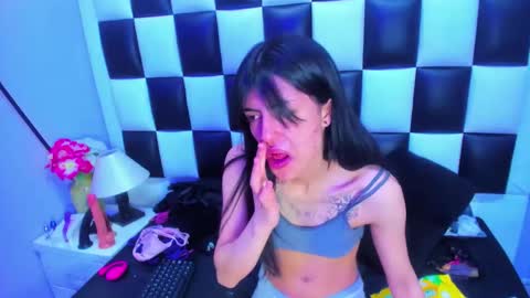 morganasmit_ online show from May 12, 2:47 pm