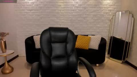 Morgan Hicks online show from November 7, 7:58 pm