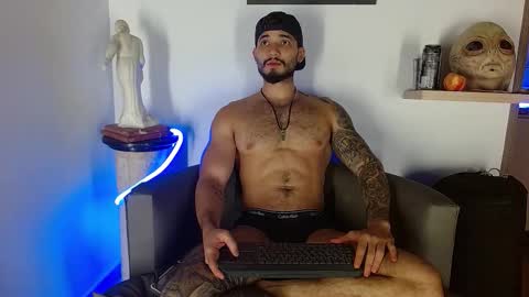 Snapshot of morgann_jones chatting on October 2, 3:57 am morgan online show from October 2, 3:57 am