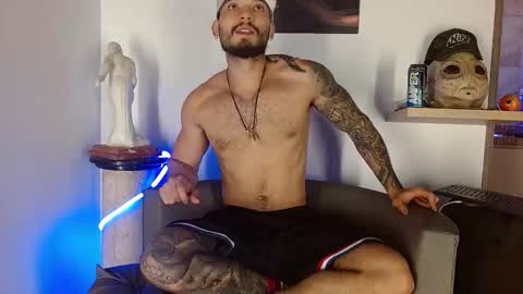 Snapshot of morgann_jones chatting on October 6, 12:08 am morgan online show from October 6, 12:08 am