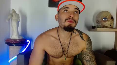 Snapshot of morgann_jones chatting on October 21, 2:12 am morgan online show from October 21, 2:12 am