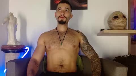 Snapshot of morgann_jones chatting on November 1, 4:31 pm morgan online show from November 1, 4:31 pm