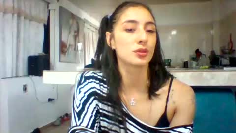 moritha2397 online show from June 4, 3:29 pm