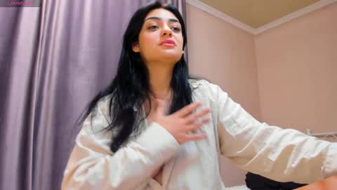 Medina online show from December 5, 4:44 pm