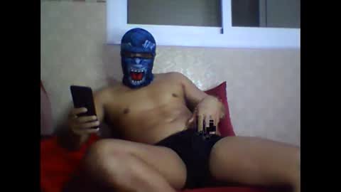 Snapshot of moroccanfucker93 chatting on October 27, 5:06 pm moroccanfucker93 online show from October 27, 5:06 pm