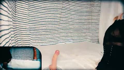 Snapshot of morphelina chatting on January 17, 10:42 am Morphelina online show from January 17, 10:42 am