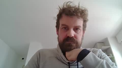 Snapshot of morritz chatting on March 12, 1:06 pm morritz online show from March 12, 1:06 pm