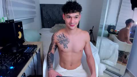 Snapshot of morthy_downey chatting on April 10, 12:16 am Morthy online show from April 10, 12:16 am