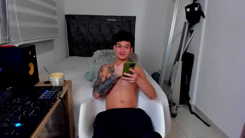 Snapshot of morthy_downey chatting on April 24, 12:35 am Morthy online show from April 24, 12:35 am