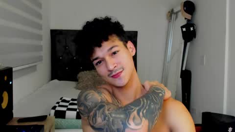 Snapshot of morthy_downey chatting on April 30, 12:50 am Morthy online show from April 30, 12:50 am