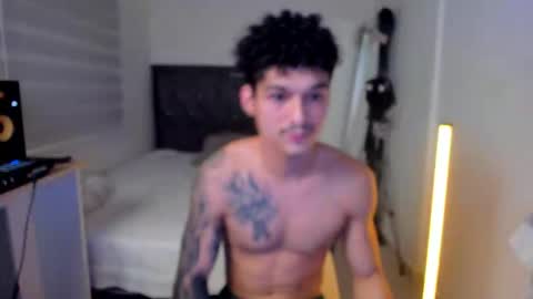 Snapshot of morthy_downey chatting on May 19, 4:41 am Morthy online show from May 19, 4:41 am