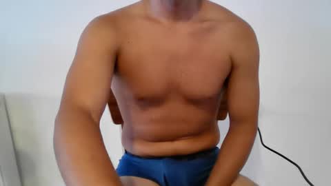 Snapshot of mortimer2051 chatting on September 9, 11:32 am mortimer2051 online show from September 9, 11:32 am