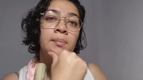 Snapshot of morwe_01 chatting on September 26, 4:44 pm Elizabeth online show from September 26, 4:44 pm