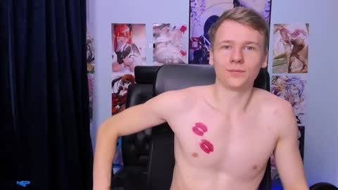 Snapshot of mory_arti chatting on December 13, 10:55 pm Welcome here online show from December 13, 10:55 pm