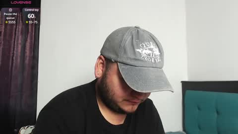 Snapshot of moshi_uwu chatting on March 2, 1:27 pm moshi_uwu online show from March 2, 1:27 pm