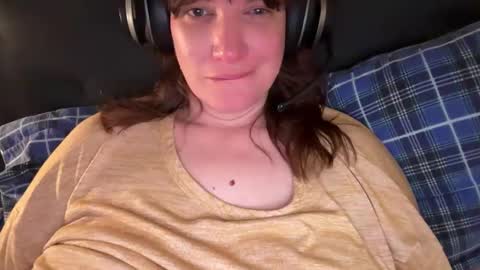 Mossy Mommy online show from May 9, 12:49 am