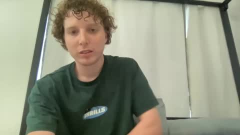 Snapshot of mosterr325 chatting on February 20, 9:09 pm mosterr325 online show from February 20, 9:09 pm