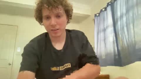 Snapshot of mosterr325 chatting on February 26, 2:04 am mosterr325 online show from February 26, 2:04 am