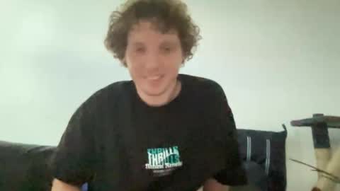 Snapshot of mosterr325 chatting on March 4, 12:18 am mosterr325 online show from March 4, 12:18 am