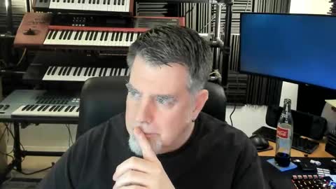 Snapshot of mostly_unbothered chatting on January 11, 10:42 am mostly_unbothered online show from January 11, 10:42 am