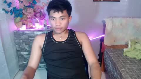 Snapshot of mostwantedtwink chatting on June 8, 3:23 pm mostwantedtwink online show from June 8, 3:23 pm