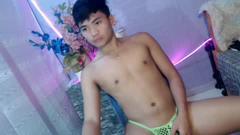 Snapshot of mostwantedtwink chatting on June 12, 11:53 am mostwantedtwink online show from June 12, 11:53 am