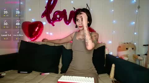 Snapshot of moto_ponchik chatting on February 11, 4:56 pm Kris online show from February 11, 4:56 pm
