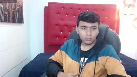 Mou Fly online show from October 26, 12:55 pm