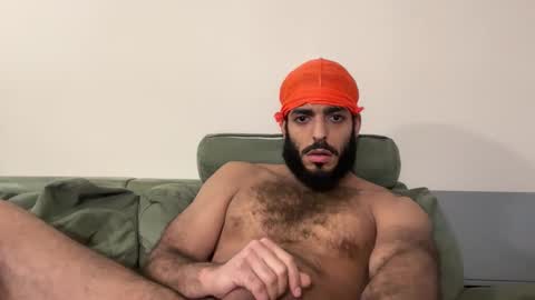 Snapshot of mountaiden chatting on November 20, 11:15 pm mountaiden online show from November 20, 11:15 pm