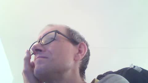 Snapshot of moviem1978 chatting on June 9, 5:13 pm Frederik online show from June 9, 5:13 pm