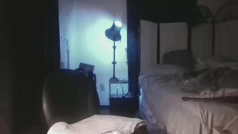 Snapshot of moxxxieg chatting on March 27, 11:21 am moxxxieg online show from March 27, 11:21 am