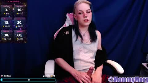 Moxy online show from May 9, 6:24 pm