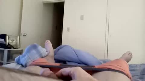 Snapshot of mr732995 chatting on December 25, 6:52 am mr732995 online show from December 25, 6:52 am