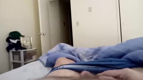 Snapshot of mr732995 chatting on February 14, 4:15 am mr732995 online show from February 14, 4:15 am