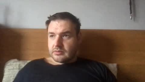 Snapshot of mr834565 chatting on December 22, 12:02 pm mr834565 online show from December 22, 12:02 pm