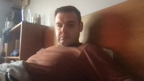 Snapshot of mr834565 chatting on February 7, 12:31 pm mr834565 online show from February 7, 12:31 pm