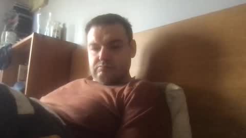 Snapshot of mr834565 chatting on February 8, 10:51 am mr834565 online show from February 8, 10:51 am