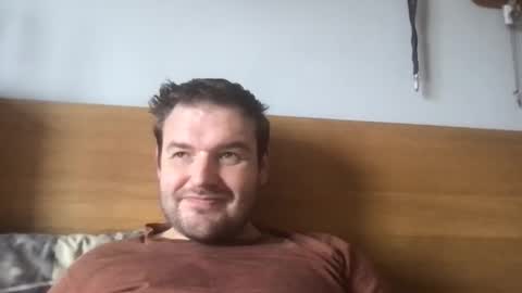 Snapshot of mr834565 chatting on April 4, 10:46 am mr834565 online show from April 4, 10:46 am