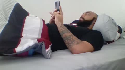 Mr8 online show from January 10, 5:02 pm